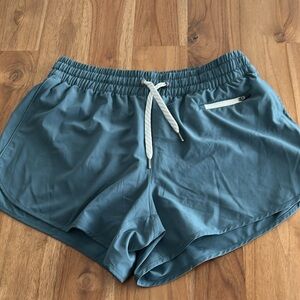 Like NEW Vuori Athletic Shorts M